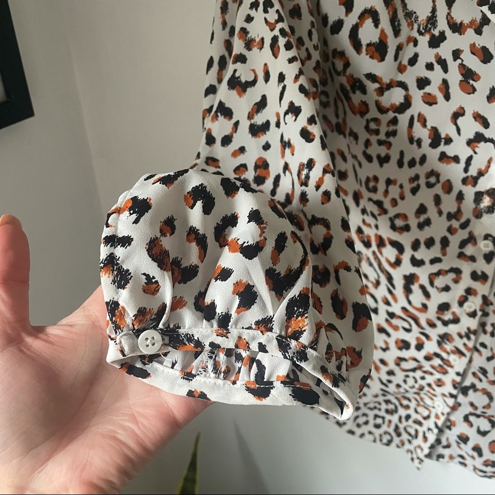 Leopard Print Blouse - Picture 5 of 7